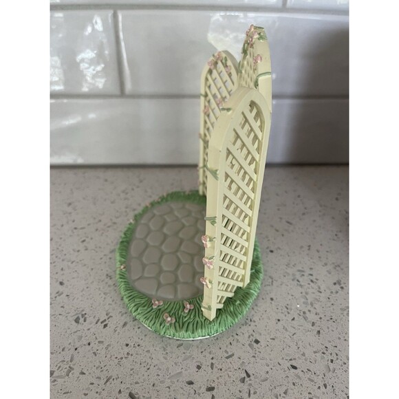 Precious Moments Collection Bridal Party Trellis Cake Topper Figure Not Included - Picture 5 of 10